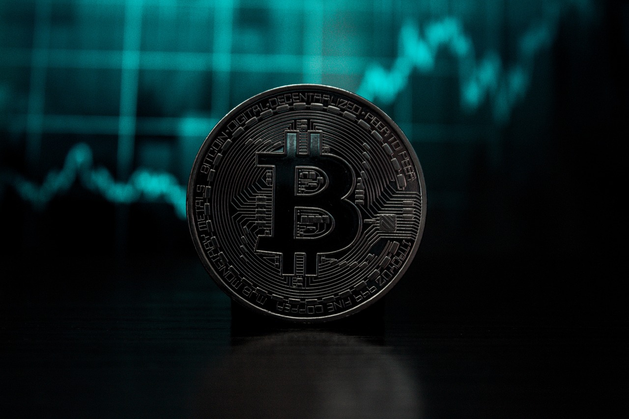 余弦：Hyperliquid上50倍杠杆巨鲸再以452万USDC做多ETH！爆仓价1391美元